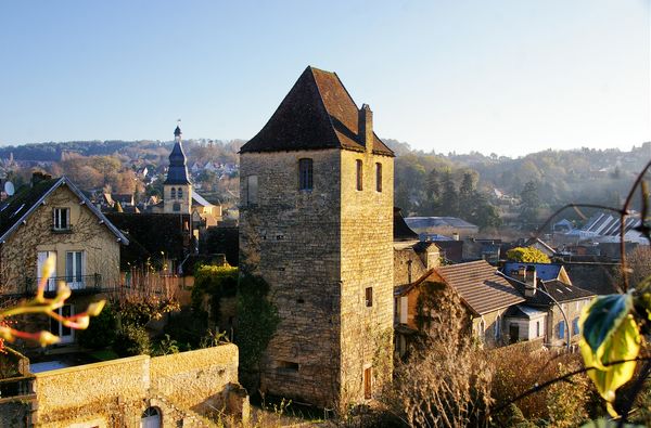 Anne Bécheau, Anne Becheau, visites guidées, visites privées, excursions, guide conférencière, Recherches historiques en Dordogne Périgord dordogne périgord