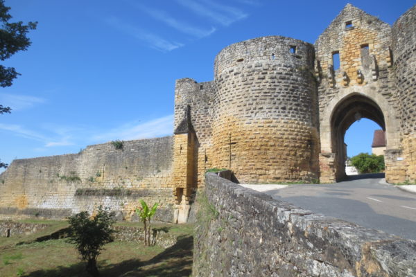 La Porte des Tours